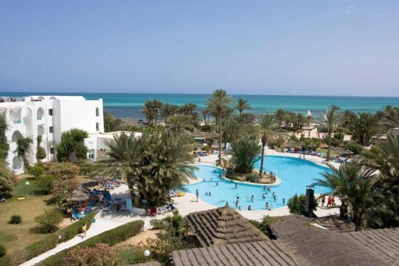 Golf Beach Hotel Aghir Bagian luar foto