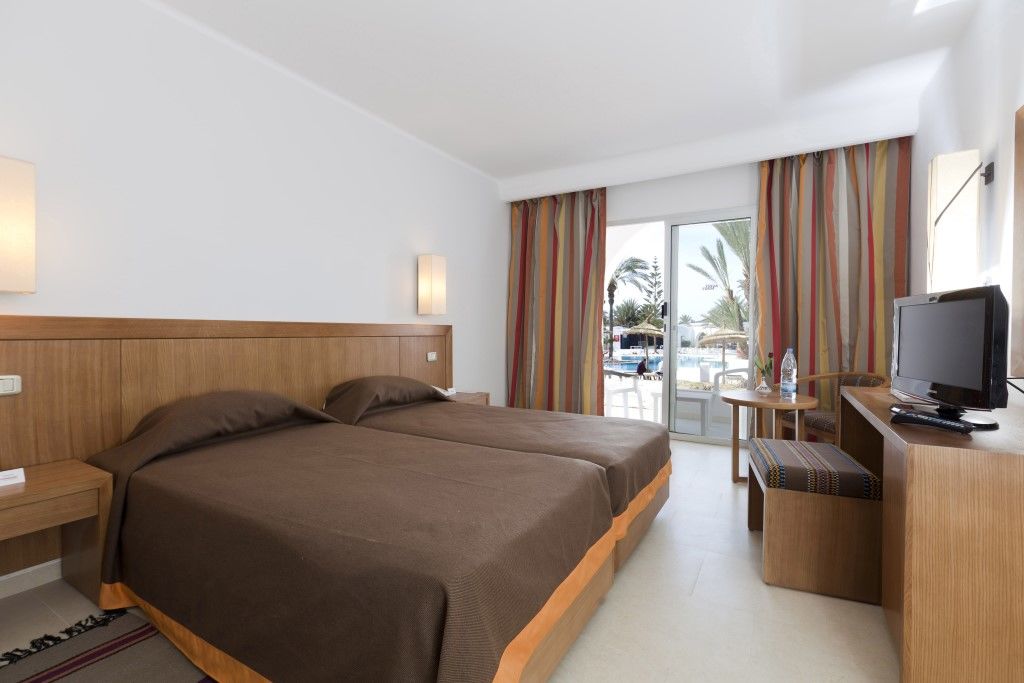 Golf Beach Hotel Aghir Bagian luar foto