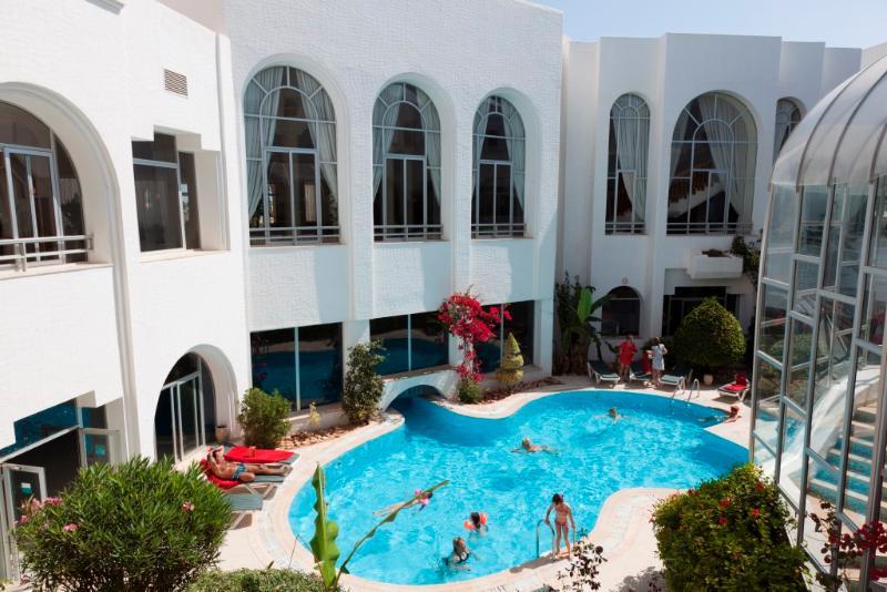 Golf Beach Hotel Aghir Bagian luar foto